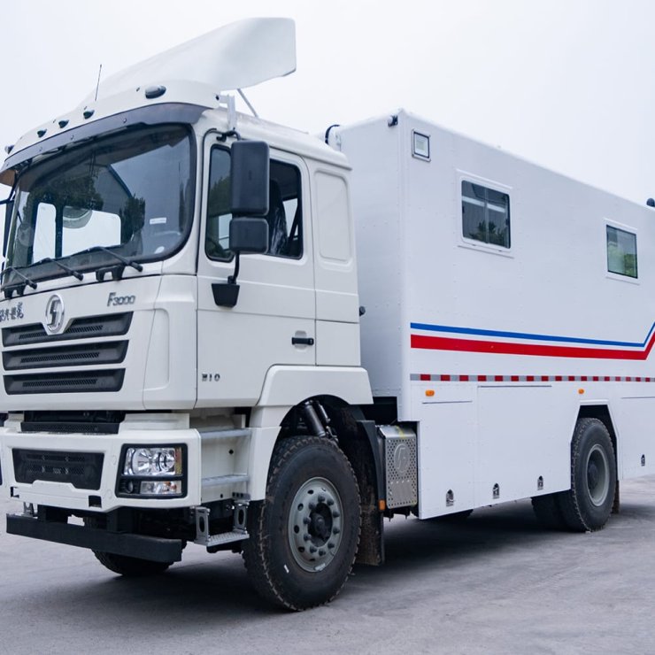 石油压裂设备仪表车