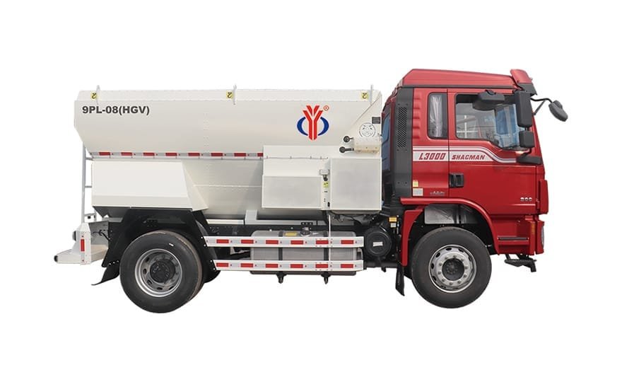 卧床垫料抛撒车